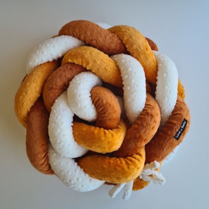 Fox & Pumpkin & Off-White